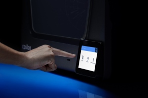 BCN3D_Epsilon_3D_Printer_touchscreen_5_inches_user_friendly